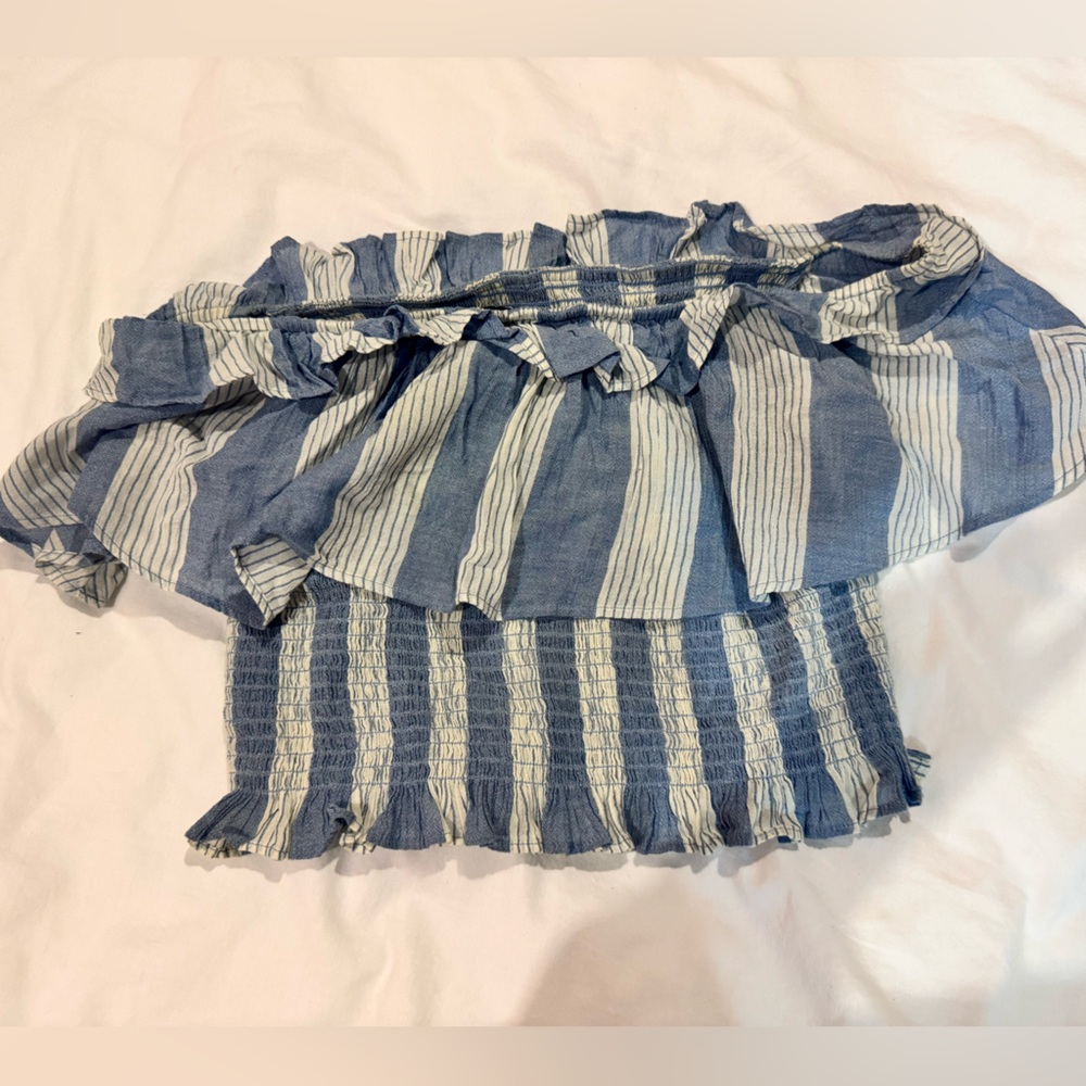 American Eagle Off the Shoulder Cropped Shirt